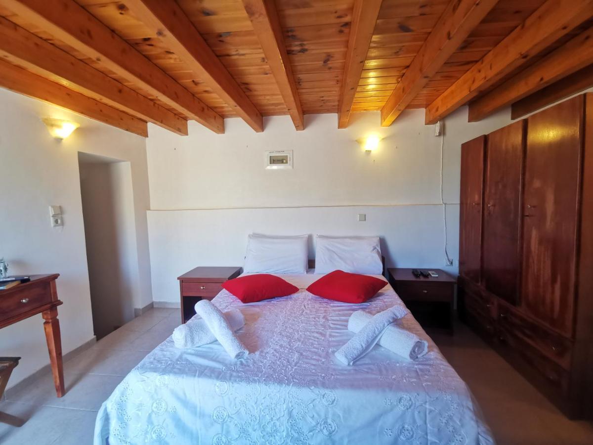 Kalypso Apartment Chalki Town ภายนอก รูปภาพ
