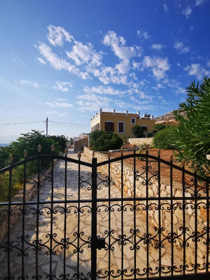 Kalypso Apartment Chalki Town ภายนอก รูปภาพ