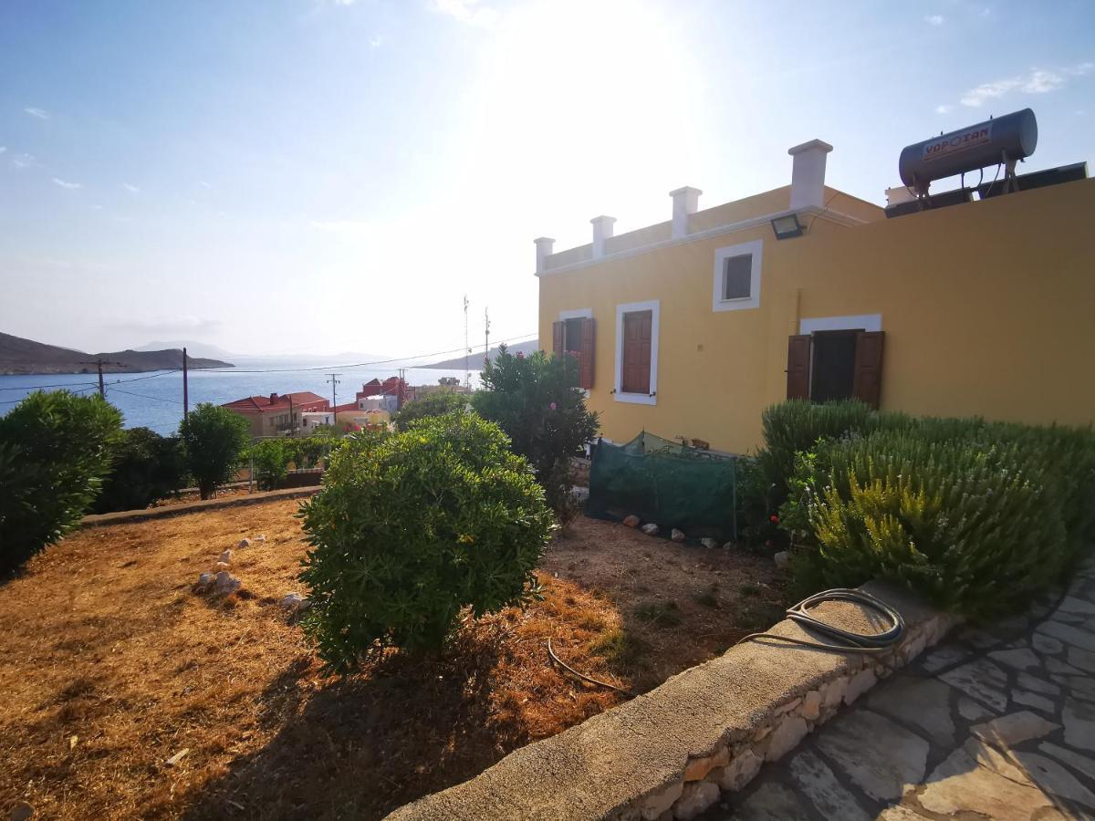 Kalypso Apartment Chalki Town ภายนอก รูปภาพ